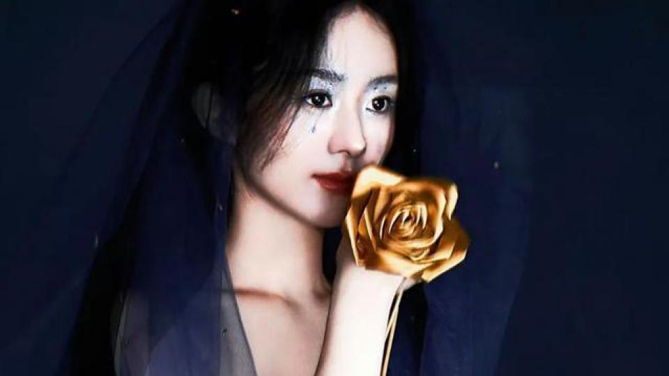 赵丽颖最新硬照翻车！妆容显脏眼神胆怯，被嘲满屏土味