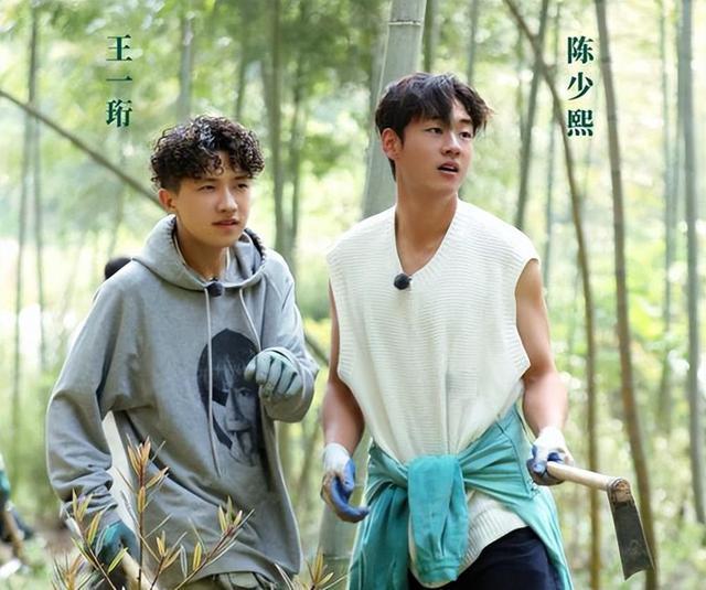 常驻不“工作”，卫生意识差，《我们的美好生活》彻底翻车