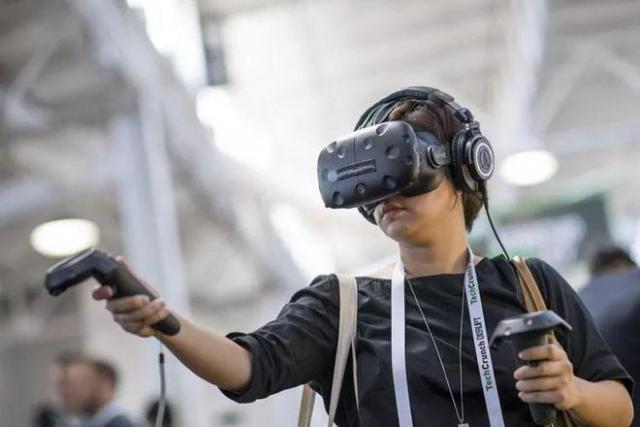 几千家体验店，拯救不了VR产业？