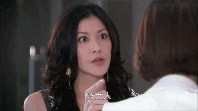 观众的乳腺有救了，这剧情太爽太解气！