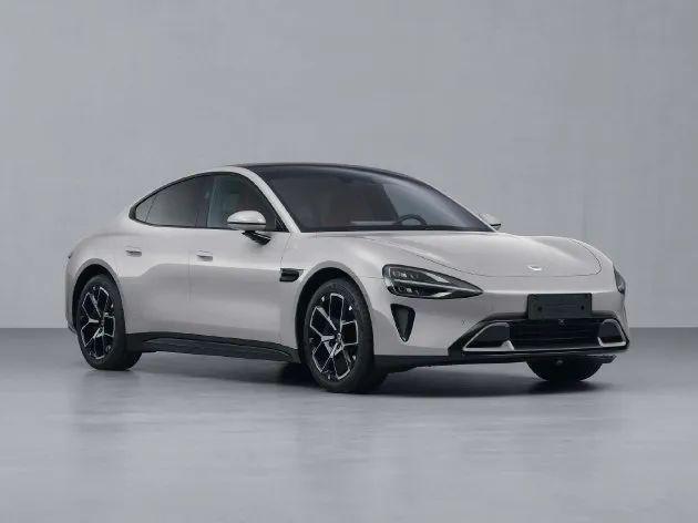 雷军造车31个月，小米汽车终于现身