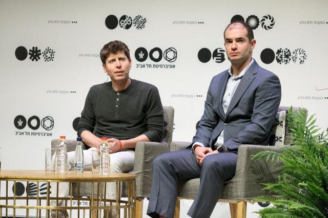 全人类最担心的「AI 安全」，害 Sam Altman 最终「失业」