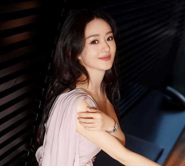 赵丽颖新戏班底遭质疑，编剧作品最高才6.2分