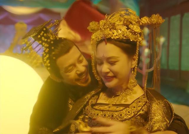 甘婷婷新片露肉镜头太多被投诉，尺度大儿童不宜，网友怒骂很荒唐