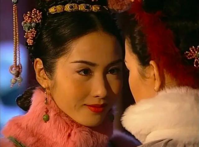 黎姿罕晒老公全家福：退圈15年，一代女神活成了这样？