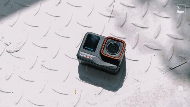 影石 Insta360 Ace Pro 发布：自带翻转屏的运动相机，超友好的入门选择