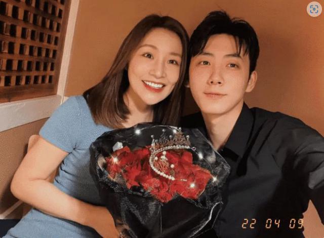 奇葩说选手大王官宣生女！闺蜜杨紫送祝福