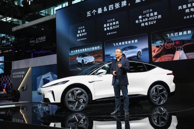 大模型PK：阿里云与百度的全家桶谁更胜一筹？