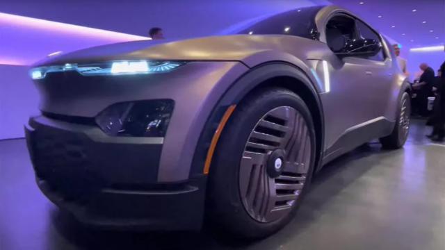 Fisker Pear 纯电紧凑型 SUV 量产版发布，采用“透明 A 柱”设计