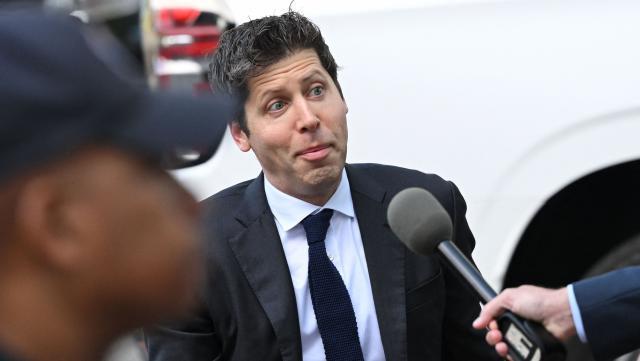 OpenAI永远警惕阿尔特曼