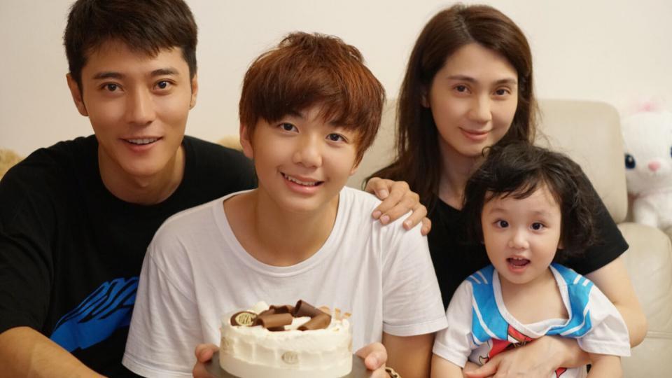 张镐濂否认洪欣张丹峰婚变：他们很恩爱