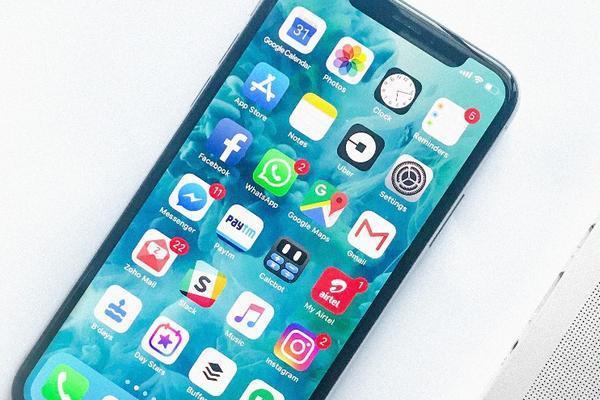 这个1500块钱的黑客工具，正在让全球地铁里的iPhone崩溃