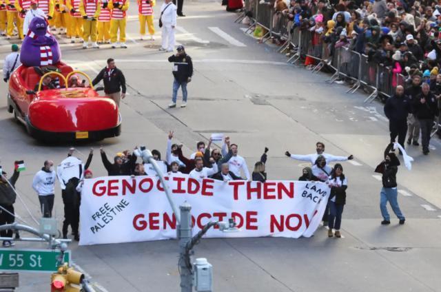 纽约感恩节大游行，数百万人涌上街头，亲巴抗议者被捕（视频多图）