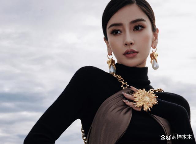 杨颖风波后首现身！带儿子看急诊神情憔悴，粉丝斥责黄晓明不负责