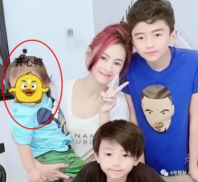 张柏芝血真厚，她的事随便一件都是爆瓜“拿捏”向太17年