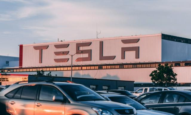 安全感满满！特斯拉面部识别专利曝光：自动识别健康状态