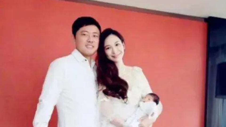 被定性为恶势力团伙首脑！女星吴佩慈未婚夫被惩处