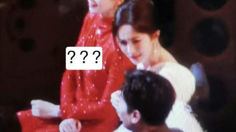 杨幂未来堪忧！尖叫之夜地位尴尬，95花狂抢热搜，前路何在？