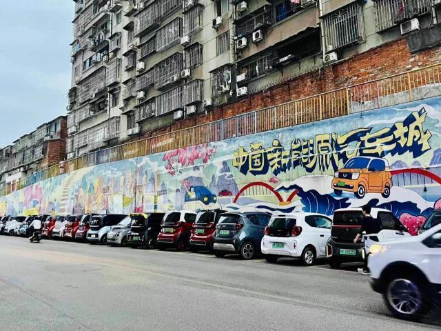 “高配老头乐”之城，柳州为什么那么多微型车？