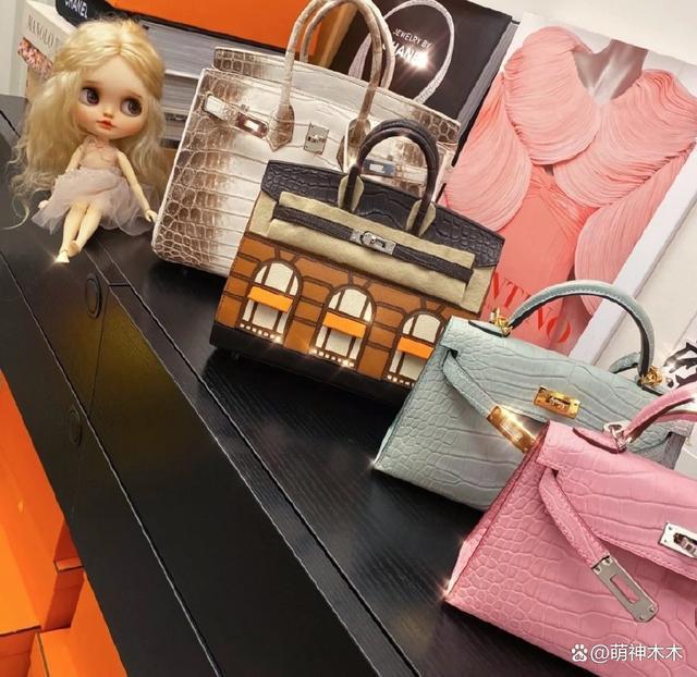 叶珂前夫曝猛料，暗指女方出轨、炒作，黄晓明被嘲眼光差