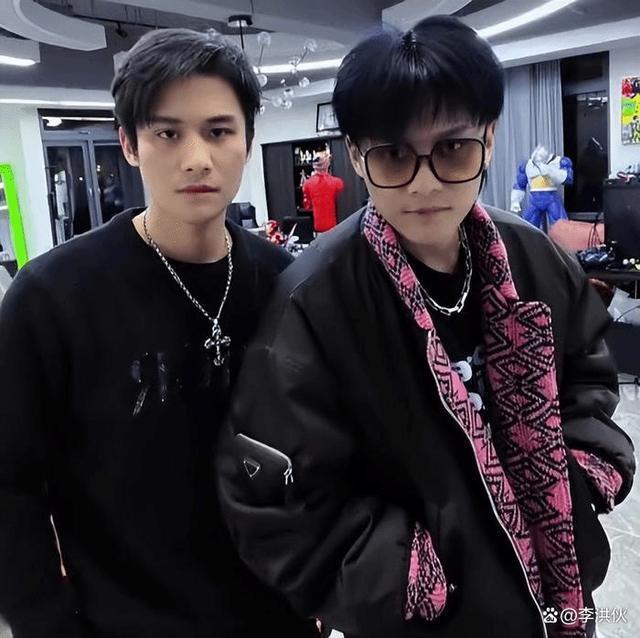 小杨哥赚大了，花3000万开演唱，三小时涨粉400万