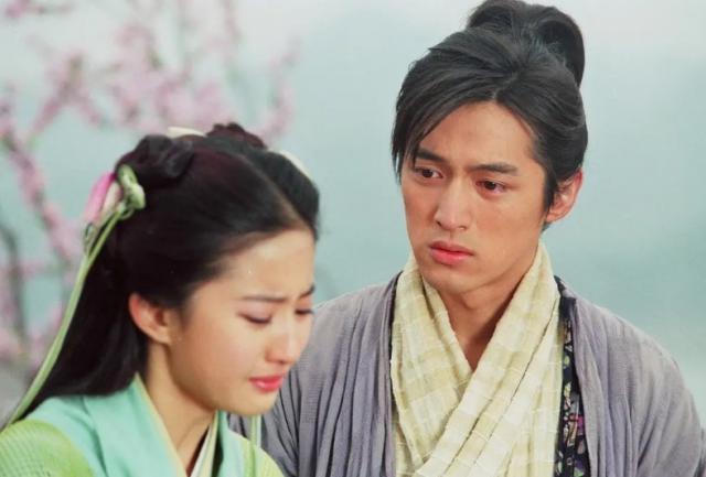 爆红后，她就消失了.