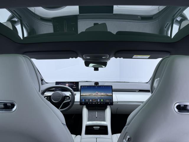 华为「亲儿子」，25 万的智界 S7 扛起鸿蒙智行大旗