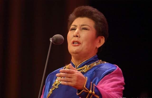 突传噩耗！76岁歌唱家德德玛去世，已瘫痪25年