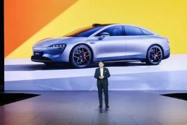 「亏本卖」的智界S7，你会买单吗？