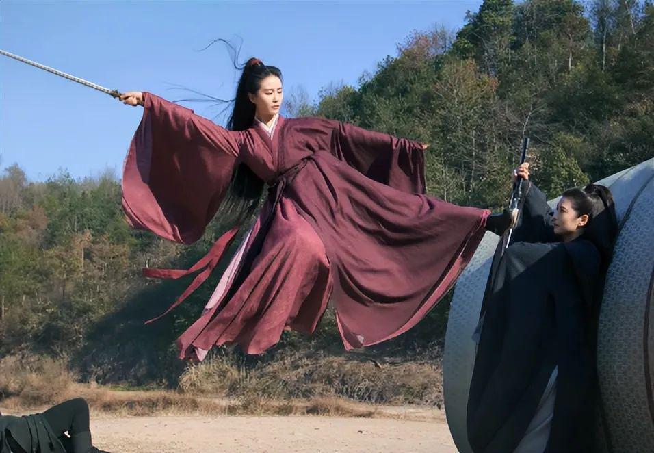 《一念关山》：当男配太惊艳时，男主可以去打酱油了