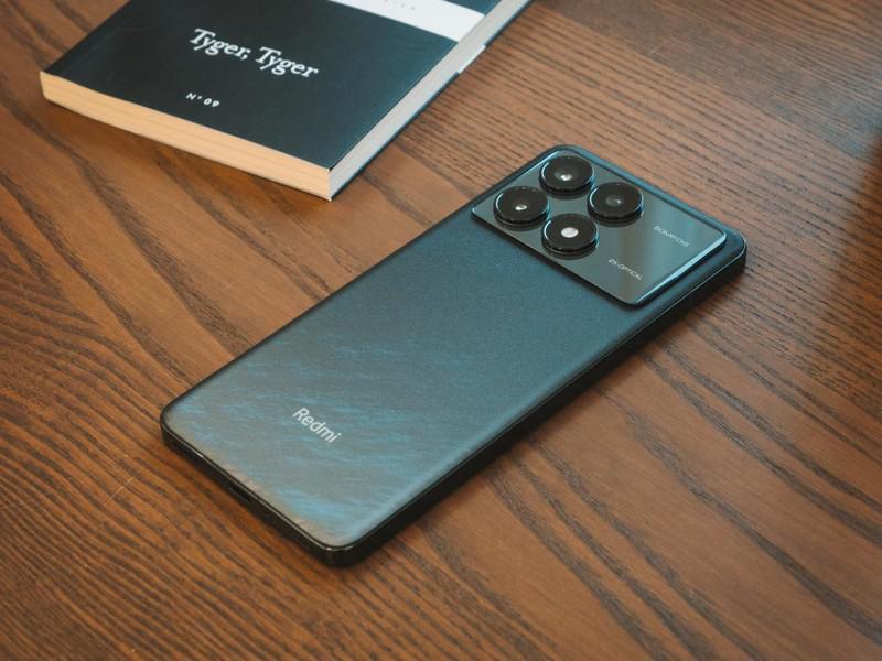 红米K70 Pro上手体验：“战斗格”，愈发凝重