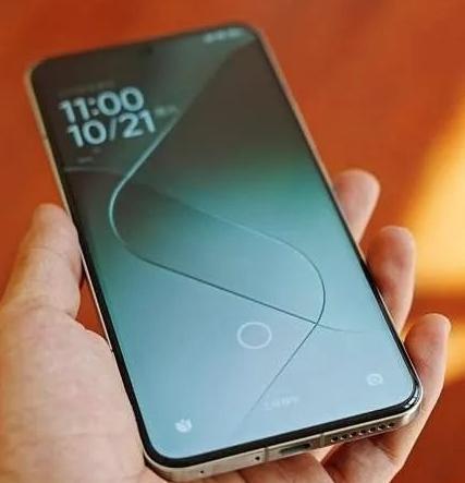 叕上涨了！中国手机均价 3480 元