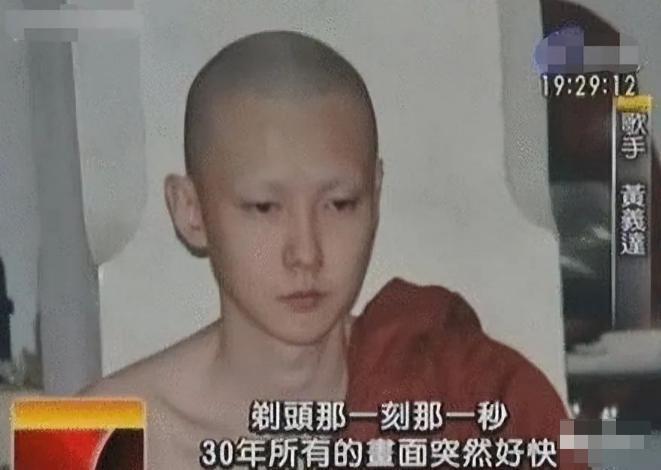 天啊！他也悄悄跟经纪人结婚了？