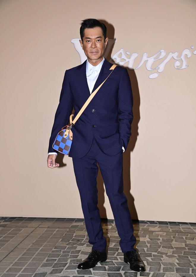 王鹤棣龚俊宋仲基等生图曝光 朱一龙穿裙子惹尖叫