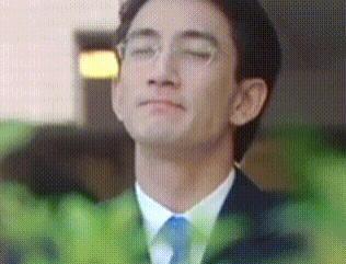 好久不见吴启华，变厨子了？女儿好漂亮