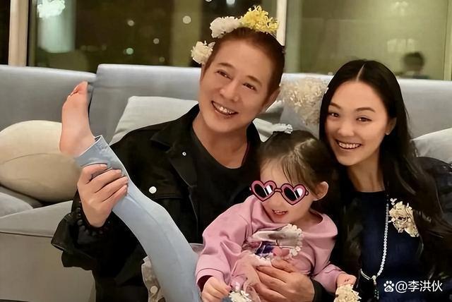 看破红尘了，李连杰已向妻子交代死后不立碑不办丧事