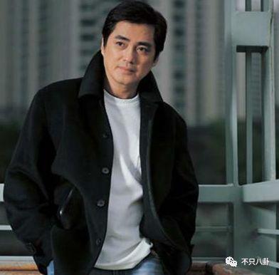 拖了这么久，他俩终于开始筹备婚礼了！