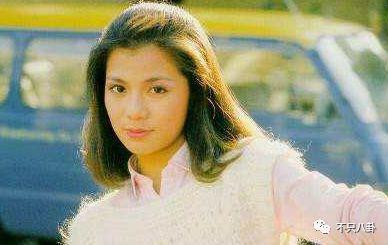 拖了这么久，他俩终于开始筹备婚礼了！