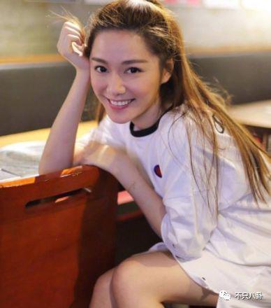 拖了这么久，他俩终于开始筹备婚礼了！