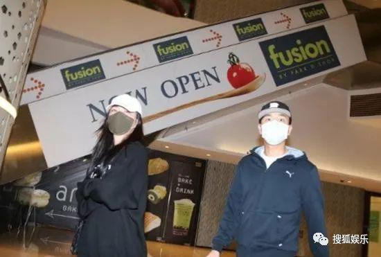 拖了这么久，他俩终于开始筹备婚礼了！