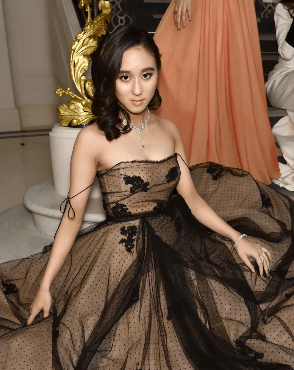 躲过了甄子丹女儿，却被山东首富女儿惊艳了