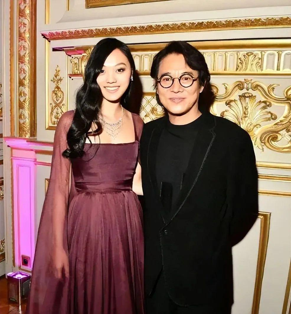 躲过了甄子丹女儿，却被山东首富女儿惊艳了