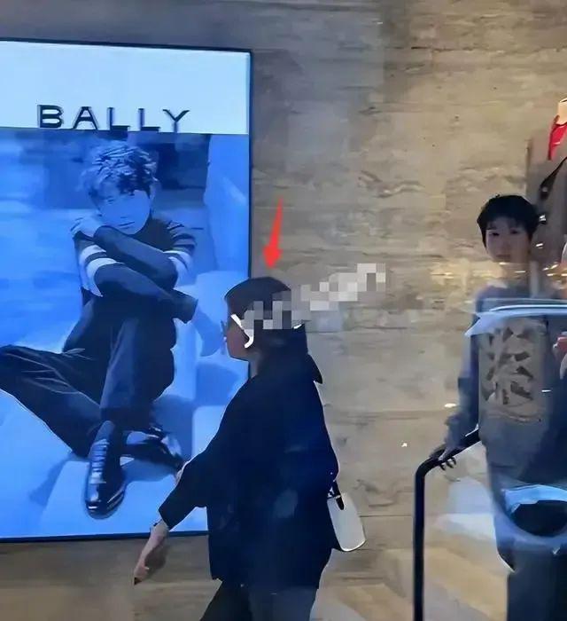 vocal？他真的恋爱了吗？？？