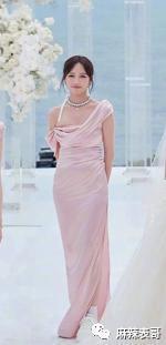 都结婚了，怎么还避嫌？