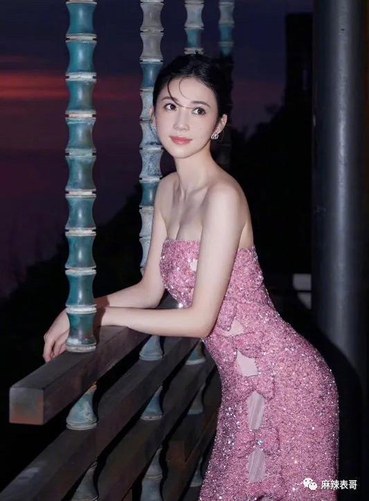 都结婚了，怎么还避嫌？