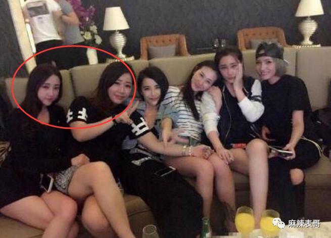 都结婚了，怎么还避嫌？