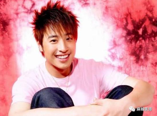 都结婚了，怎么还避嫌？