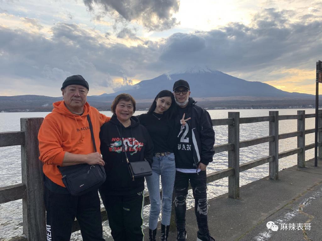 都结婚了，怎么还避嫌？