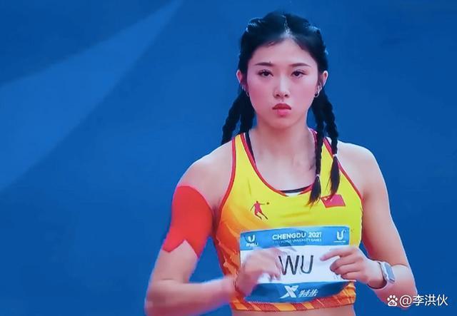 吴艳妮公开回应整容：割了双眼皮，本职是运动员而非网红