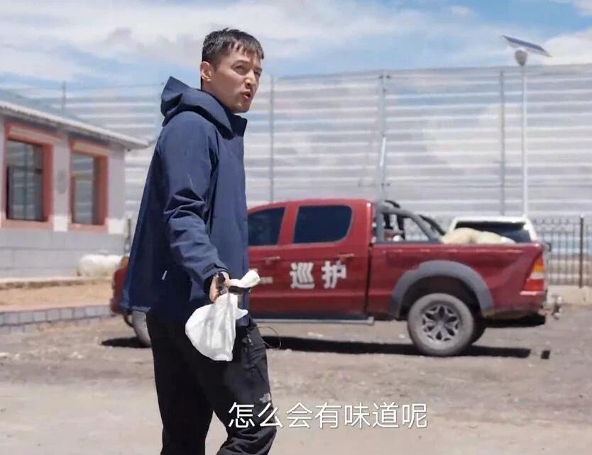 胡歌的中年叛逆？零片酬拍真人秀、当配角还要处理排泄物